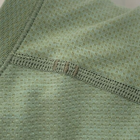 Lululemon Sleeveless Green Top - Picture 3 of 5